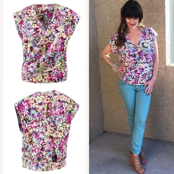 cabi Eden Top - Picture 2 of 7